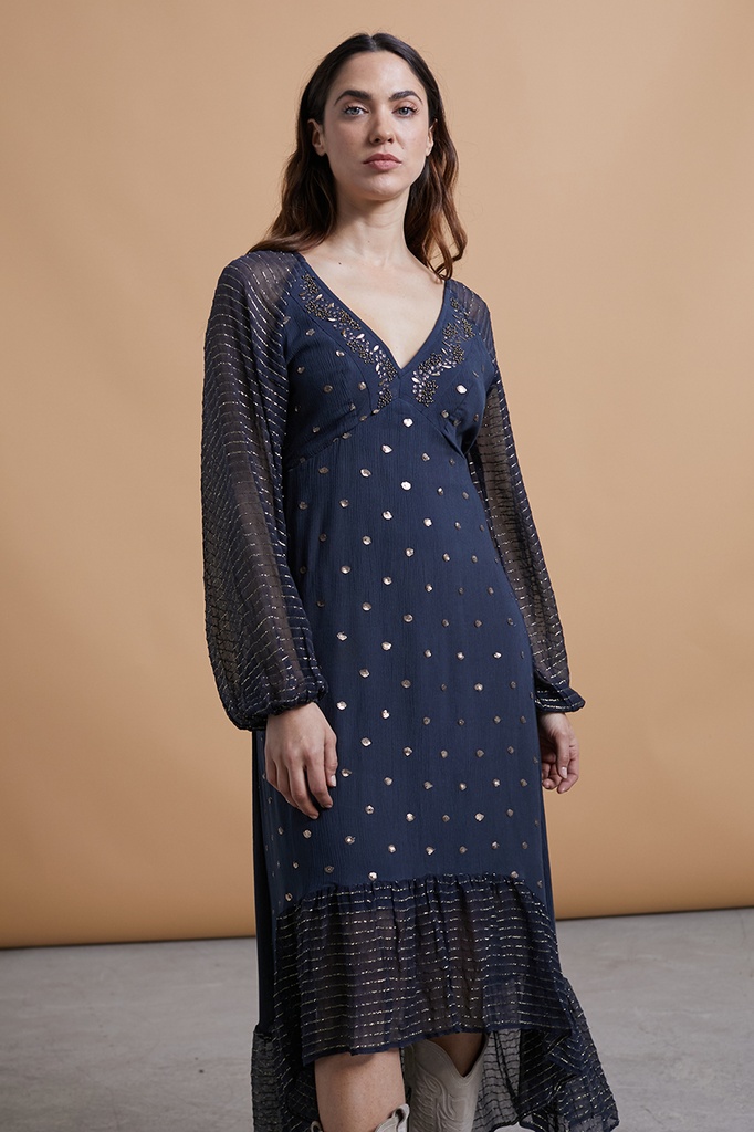 VESTIDO CORTO CON BORDADOS ABALORIOS NKN